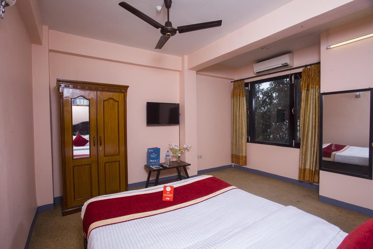 Oyo 149 Kalpa Brikshya Hotel Катманду Экстерьер фото