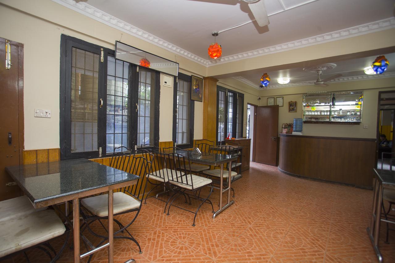 Oyo 149 Kalpa Brikshya Hotel Катманду Экстерьер фото