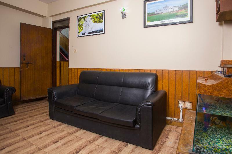 Oyo 149 Kalpa Brikshya Hotel Катманду Экстерьер фото